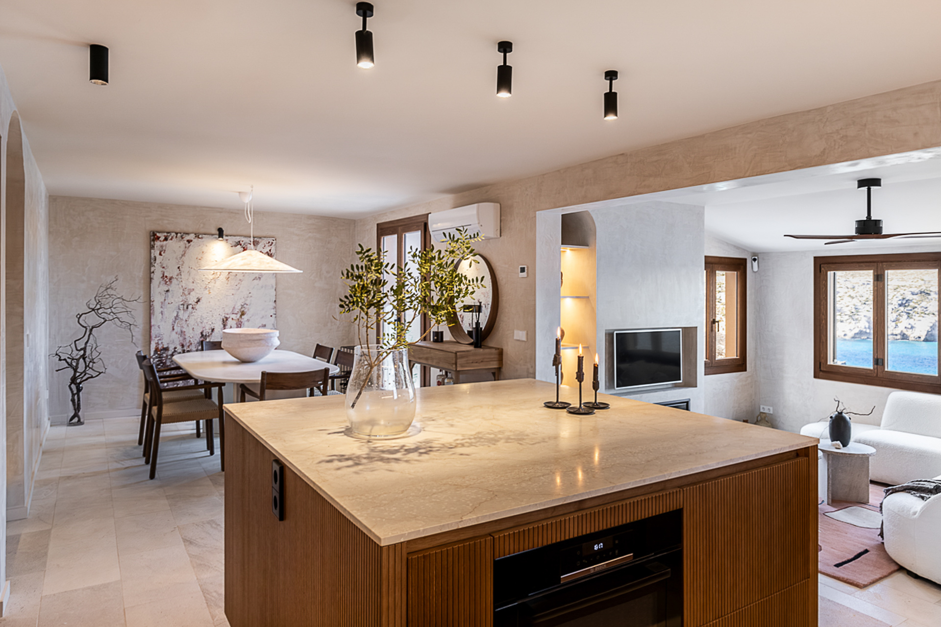 Renovated duplex flat with breathtaking sea views, 07469 Cala Sant Vicenç (Spain), Maisonette