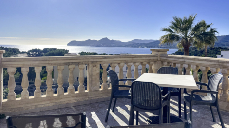 Wohnhaus mit 4 Schlafzimmern, traumhaftem Meerblick und großzügiger Dachterrasse, 07590 Cala Ratjada (Spanien), Einfamilienhaus