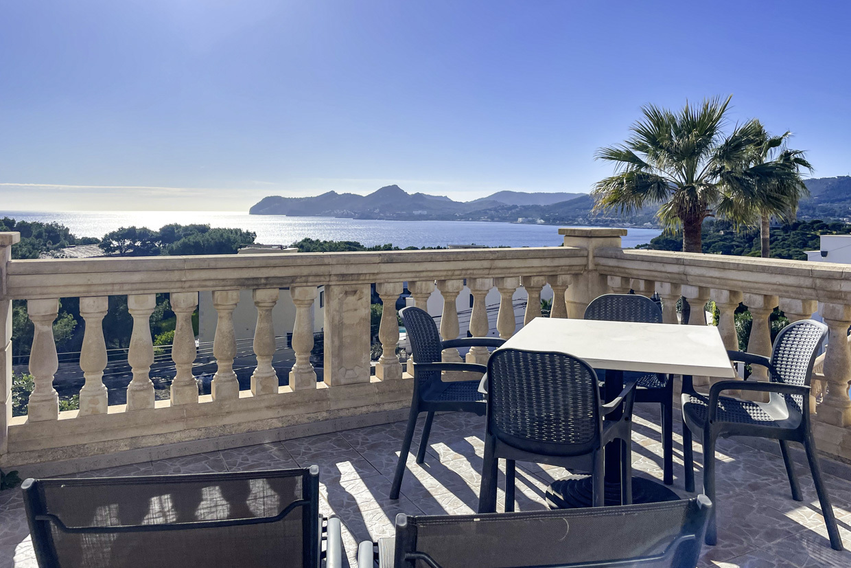 Wohnhaus mit 4 Schlafzimmern, traumhaftem Meerblick und großzügiger Dachterrasse, 07590 Cala Ratjada (Spanien), Einfamilienhaus