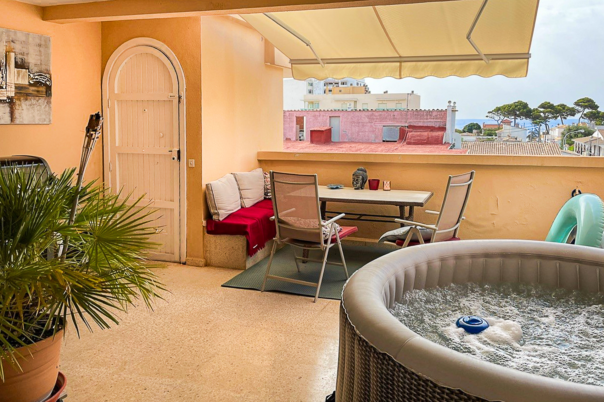 Piso con 2 dormitorios, gran balcón y vistas al mar, 07590 Cala Ratjada (España), Piso en planta