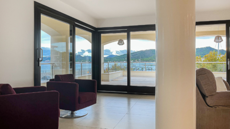 El piso de sus sueños con sensacionales vistas al mar y al puerto, amplia terraza, ¡en una ubicación privilegiada!, 07590 Cala Ratjada (España), Piso en planta