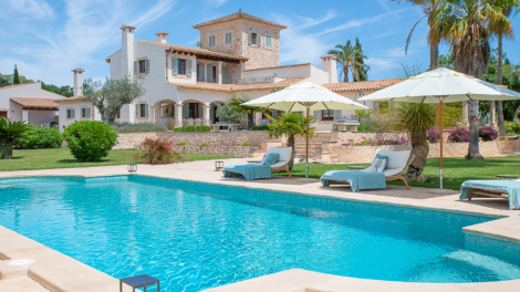 Exclusiva propiedad con un estilo especial en una codiciada ubicación en Cas Concos, 07670 Cas Concos des Cavaller (España), Casa de campo
