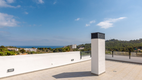 Einmalige Chance! Neue Penthousewohnung mit privater Dachterrasse, Meerblick und Gemeinschaftspool, 07589 Font de Sa Cala (Spanien), Dachgeschosswohnung