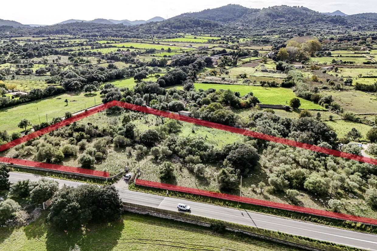 Grundstück in praktischer Lage mit Brunnen und Potenzial für individuellen Hausbau,  Artà (Spanien), Wohngrundstück