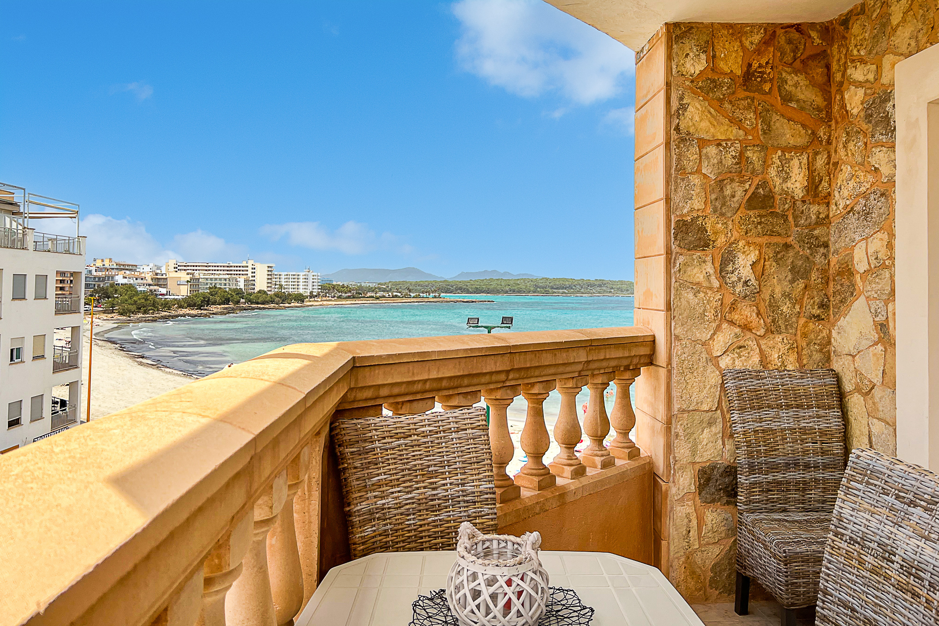 Vivir cerca de la playa con un confort moderno: Apartamento con vistas al mar en S’Illot, 07687 S'Illot (España), Piso en planta