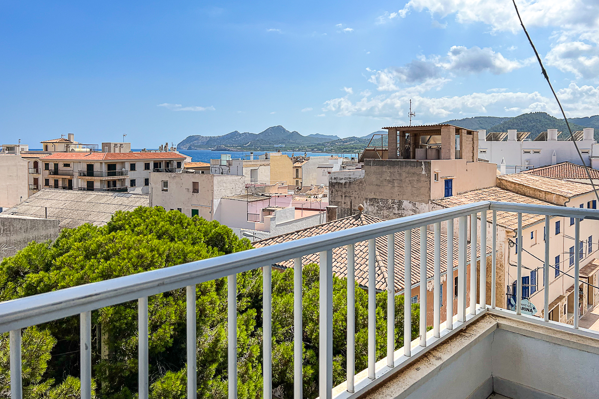 Flat with partial sea view and green surroundings near the harbour, 07590 Cala Ratjada (Spain), Apartment