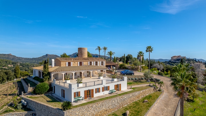 Exclusive property: Luxury villa with panoramic views, vineyard and pool, 07570 Artà (Spain), Finca